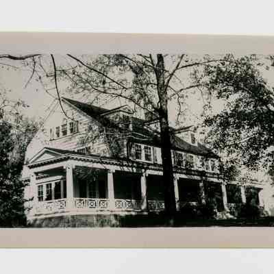 Todd Residence Meadow Drive E