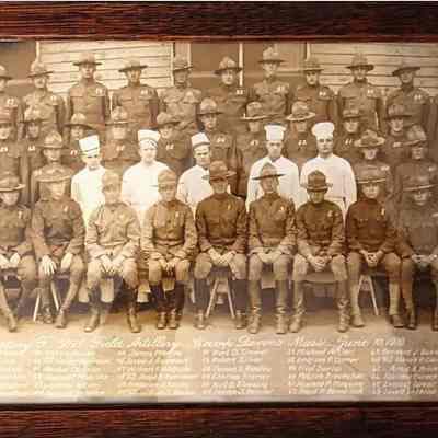 WWI Group photo of soldiers
