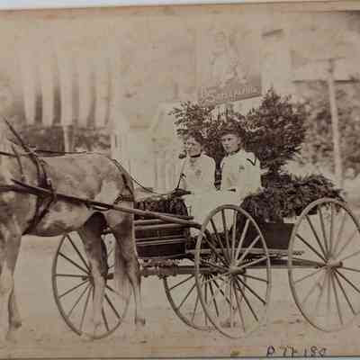 Nellie Bixby & Grace Ordway