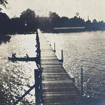 People in canoe on Lake