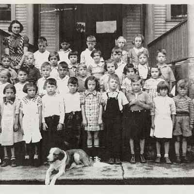 Chelsea Students with teacher