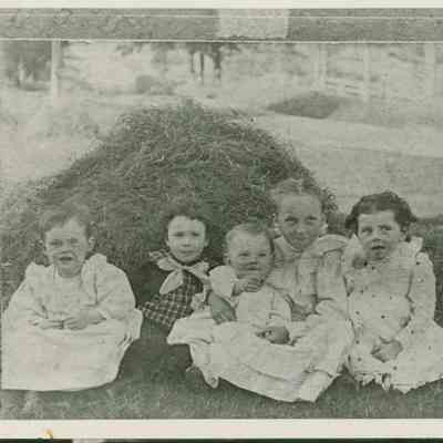 Great-grandchildren of Ebenezer Wood.