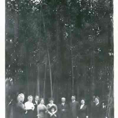 Merrill family at their home, 191[4].