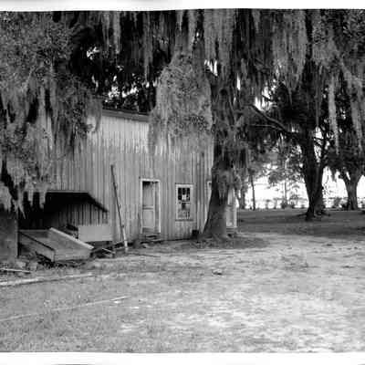 Barn