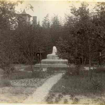 Artesian Well, Villa Alexandria