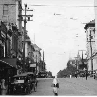 Intersection of Hogan and Bay Streets. Jacksonville, 1915