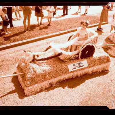 Welcome Day Floats