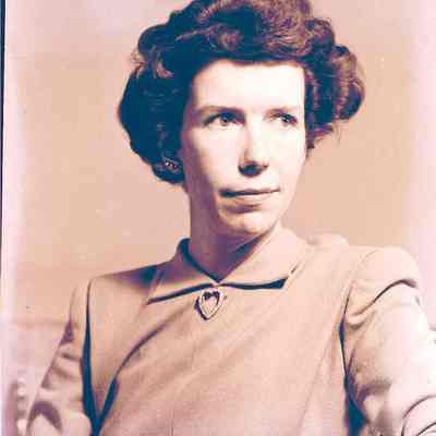 Mrs. Wellington Cummer