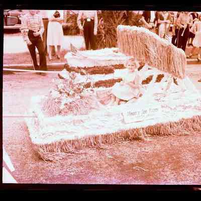 Welcome Day Floats