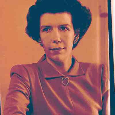 Mrs. Wellington Cummer