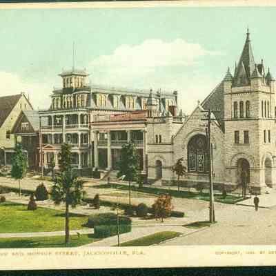 Hemming Park and Monroe Street