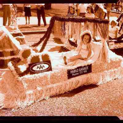 Welcome Day Floats