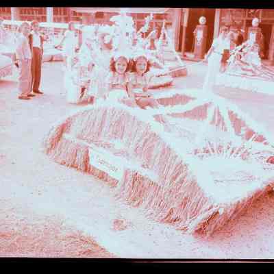Welcome Day Floats