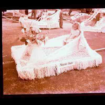 Welcome Day Floats
