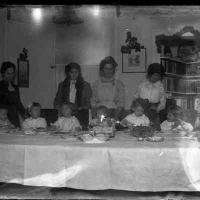 Child's birthday party/GP1.873