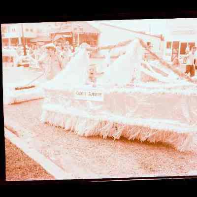 Welcome Day Floats
