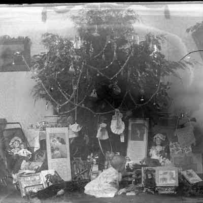 Cox family Christmas/GP1.1069