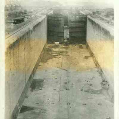Gatun Lock CZ