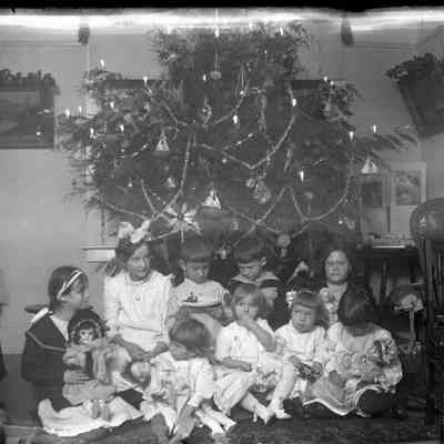 Cox family Christmas/GP1.1070