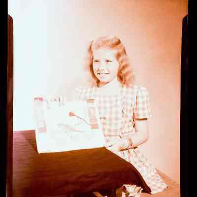 Lino Girl