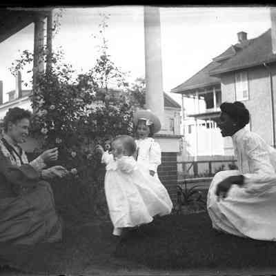 Durkee children, mother, & nanny/GP1.1164