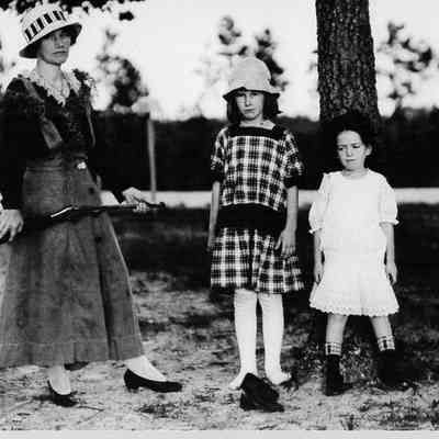 Dressed Up Outside, 1915