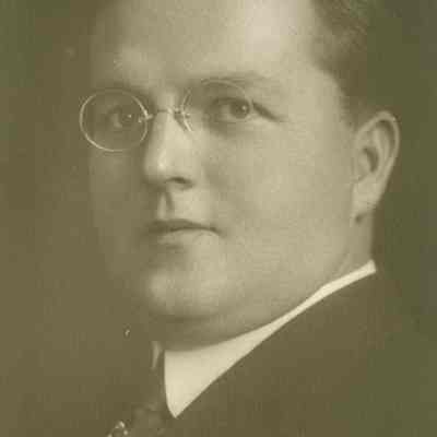 Nooney, Fred T.