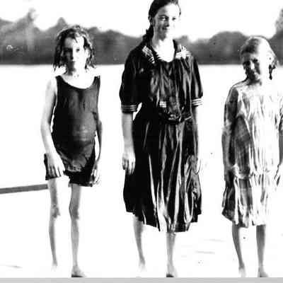 Planking, 1915