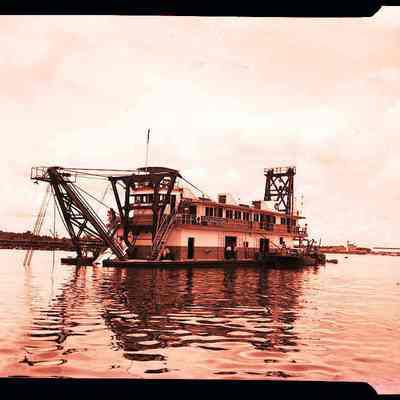 US Engineers on boat Hallendale