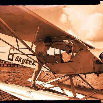 Skytel Airplane