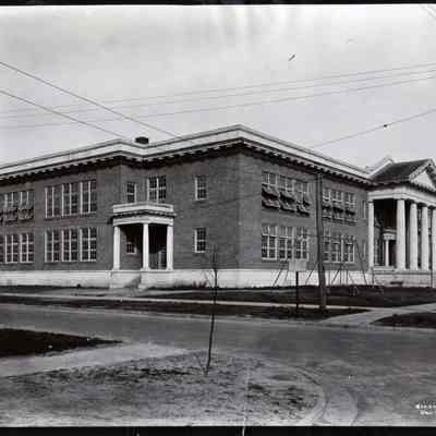 Annie Lytle Public School