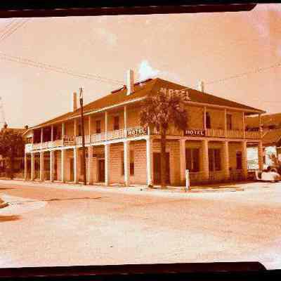 Carolyn Hotel