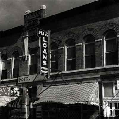 James Hotel
