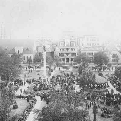 Hemming Park during a celebration, 1910s.