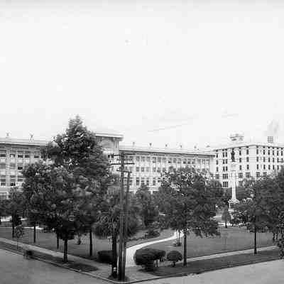 Cohen Bros Department Store in the St. James Building and Hemming Park, 1910s.