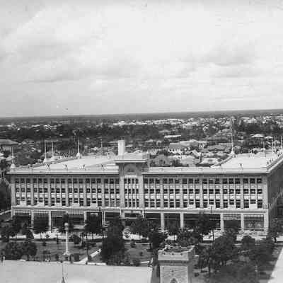 Cohen Bros Department Store in the St. James Building, 1910s.