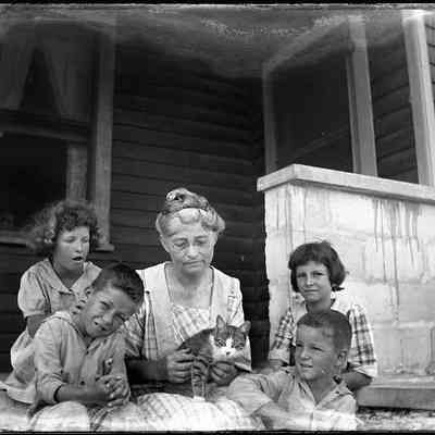 Leah Mary Cox in Miami 1922 GP1.19