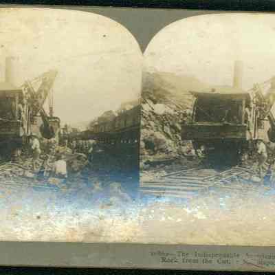 American Steam Shovel Handling Rock from the Cut, Bas Obispo, Panama Canal