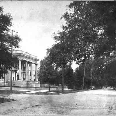 Riverside Avenue