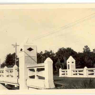 "Little Pottsburg Creek Bridge, Hogan and Silversmith"