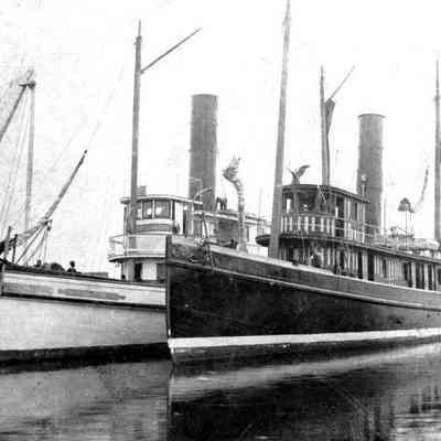 The City's Famous Tugs: Three Friends and Dauntless