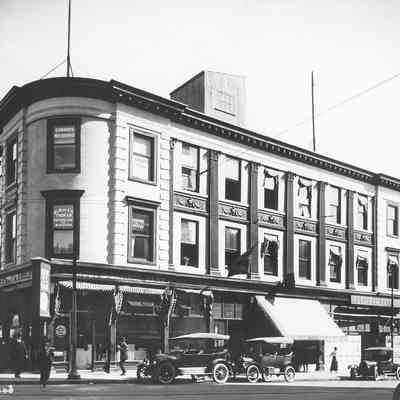 U.S. Trust & Savings Bank Building, 1910s.