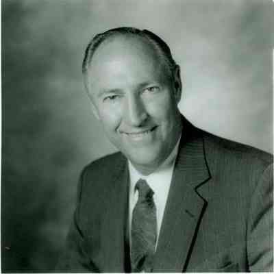 Leggett, Max