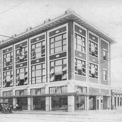 Claude Nolan Cadillac Building and Garages, 1910s.