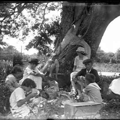 Cox family picnic, Miami/GP1.2274
