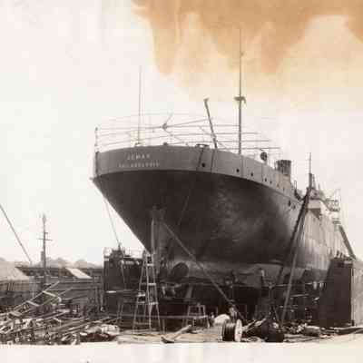 "Jomar" docked at Merrill-Stevens in 1922.
