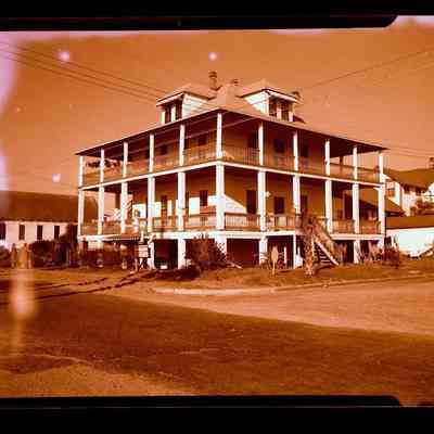 Helms & Simons Exterior