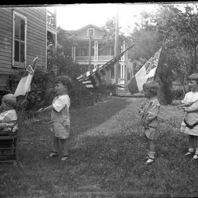 Scott children's parade/GP1.3194