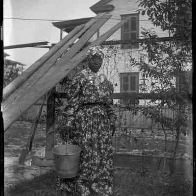 African-American woman/GP1.3248