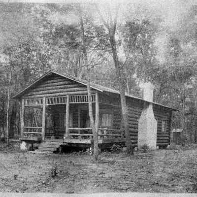 Mill Cove Log Cabin (Opposite Eastport)